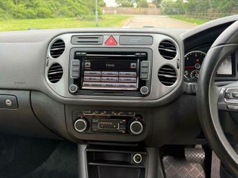 Volkswagen Tiguan 2.0 TDI Match DSG 4WD Euro 5 5dr