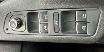 Volkswagen Tiguan 2.0 TDI Match DSG 4WD Euro 5 5dr
