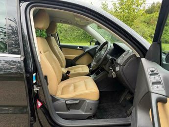 Volkswagen Tiguan 2.0 TDI Match DSG 4WD Euro 5 5dr
