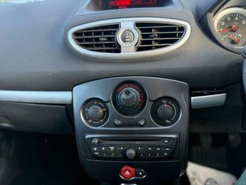 Renault Clio 1.2 I-Music Euro 5 5dr