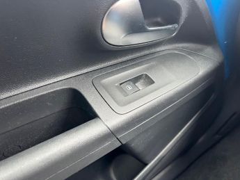 Volkswagen Up 1.0 Move up! Hatchback 5dr Petrol Manual Euro 5 (60 ps)