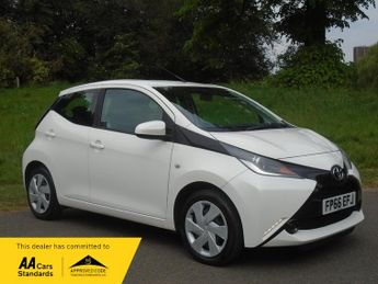 Toyota AYGO VVT-I X-PLAY