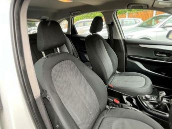 BMW 2 SERIES 2.0 218d SE Euro 6 (s/s) 5dr