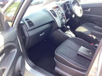 Kia Venga 1.6 2 MPV 5dr Petrol Auto Euro 5 (123 bhp)