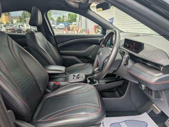 Ford Mustang Extended Range 91kWh AWD 5dr