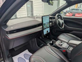 Ford Mustang Extended Range 91kWh AWD 5dr