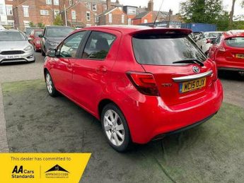 Toyota Yaris 1.5 VVT-h Excel E-CVT Euro 6 5dr (15in Alloy)