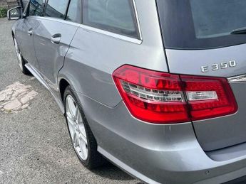 Mercedes-Benz E Class 3.0 E350 CDI V6 BlueEfficiency Sport G-Tronic Euro 5 5dr
