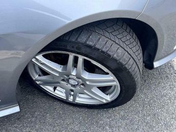 Mercedes-Benz E Class 3.0 E350 CDI V6 BlueEfficiency Sport G-Tronic Euro 5 5dr