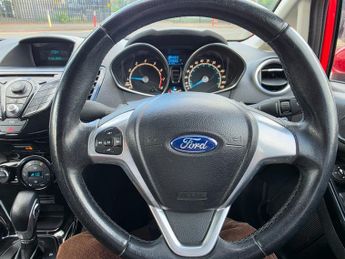 Ford Fiesta 1.6 Zetec Powershift Euro 5 5dr