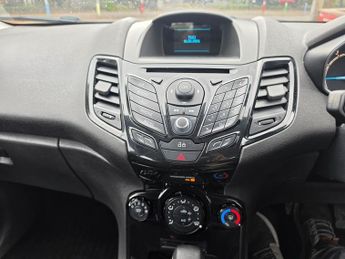 Ford Fiesta 1.6 Zetec Powershift Euro 5 5dr