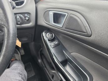 Ford Fiesta 1.6 Zetec Powershift Euro 5 5dr