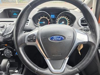Ford Fiesta 1.6 Zetec Powershift Euro 5 5dr
