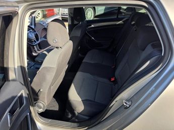 Volkswagen Golf 1.6 TDI BlueMotion Tech Match DSG Euro 5 (s/s) 5dr