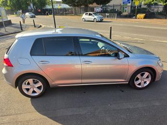 Volkswagen Golf 1.6 TDI BlueMotion Tech Match DSG Euro 5 (s/s) 5dr