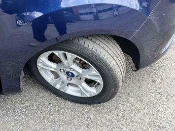 Ford B-Max 1.6 Zetec Powershift Euro 5 5dr