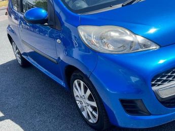 Peugeot 107 1.0 12V Urban 2 Tronic Euro 5 3dr