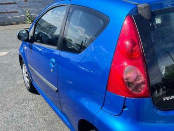 Peugeot 107 1.0 12V Urban 2 Tronic Euro 5 3dr