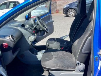 Peugeot 107 1.0 12V Urban 2 Tronic Euro 5 3dr