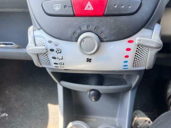 Peugeot 107 1.0 12V Urban 2 Tronic Euro 5 3dr