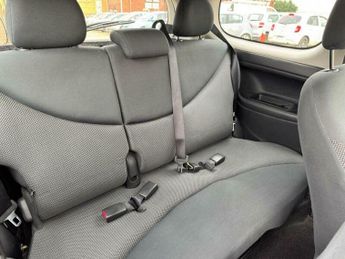 Toyota Yaris 1.3 VVT-i T Spirit 3dr