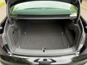 Audi A4 2.0 TFSI 35 Technik S Tronic Euro 6 (s/s) 4dr
