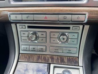 Jaguar XF 3.0d V6 Premium Luxury Auto Euro 5 4dr