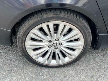 Jaguar XF 3.0d V6 Premium Luxury Auto Euro 5 4dr