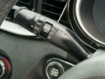 Kia Ceed 1.6 GDi 8.9kWh 3 DCT Euro 6 (s/s) 5dr