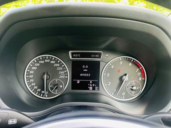 Mercedes-Benz B Class B180