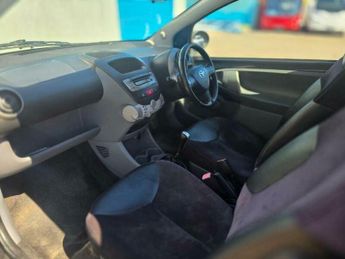 Toyota AYGO 1.0 VVT-i Black Euro 4 3dr (AC)