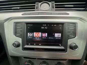 Volkswagen Passat SE BUSINESS TDI BLUEMOTION TECH DSG