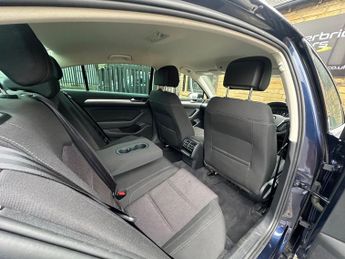 Volkswagen Passat SE BUSINESS TDI BLUEMOTION TECH DSG