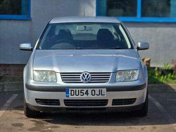 Volkswagen Bora 1.6 S 4dr