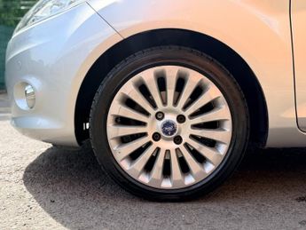 Ford Fiesta TITANIUM