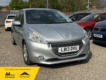 Peugeot 208 ALLURE