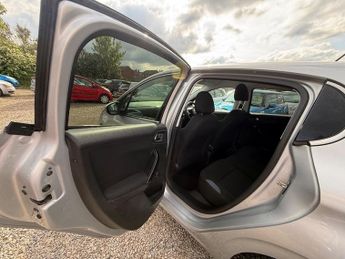 Peugeot 208 ALLURE