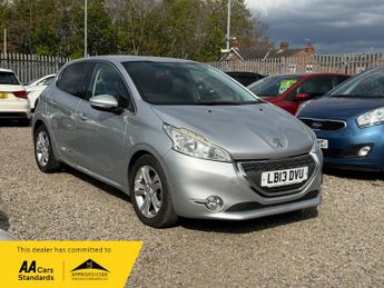 Peugeot 208 ALLURE