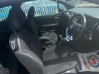 DS AUTOMOBILES 3 1.2 PureTech Connected Chic Hatchback 3dr Petrol Manual Euro 6 (