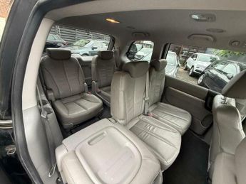 Kia Sedona 2.2 CRDi 3 5dr