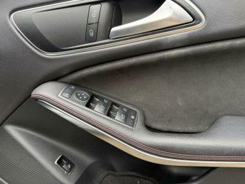 Mercedes-Benz CLA 2.1 CLA220 CDI AMG Sport Coupe 7G-DCT Euro 6 (s/s) 4dr