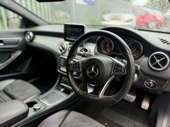 Mercedes-Benz CLA 2.1 CLA220d AMG Line Shooting Brake 7G-DCT 4MATIC Euro 6 (s/s) 5