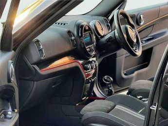 MINI Countryman 1.5 10kWh Cooper SE Sport Auto ALL4 Euro 6 (s/s) 5dr
