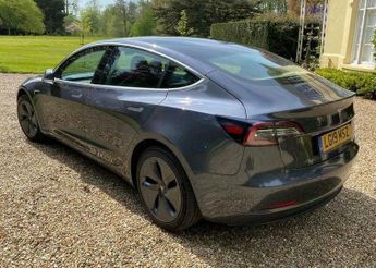 Tesla Model 3 Standard Range Plus Auto RWD 4dr
