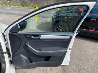 Skoda Rapid SPACEBACK SE TECH TSI 1.0cc Two Owners.