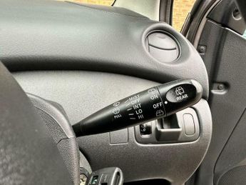Toyota Yaris 1.3 VVT-i Colour Collection 5dr
