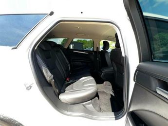 Ford Mondeo 2.0 TDCi Titanium Powershift Euro 6 (s/s) 5dr