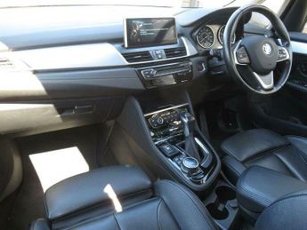 BMW 2 SERIES 2.0 218d Luxury Auto Euro 6 (s/s) 5dr