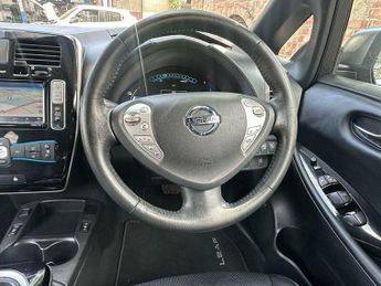 Nissan Leaf 30kWh Tekna Auto 5dr