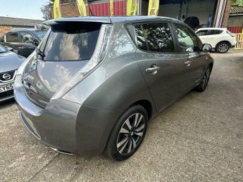 Nissan Leaf 30kWh Tekna Auto 5dr